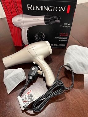 Remington Shine Therapy Hair Dryer (Brand New)